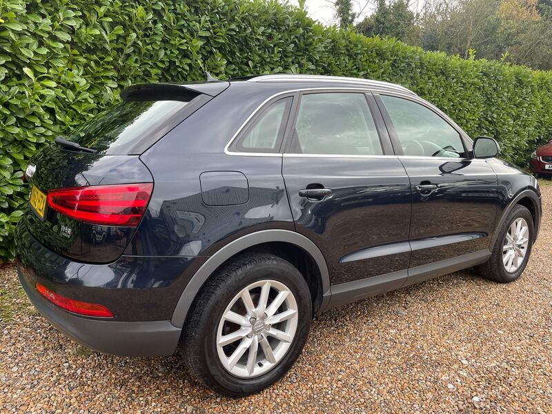 View AUDI Q3 2.0 TFSI SE S Tronic quattro Euro 5 (s/s) 5dr