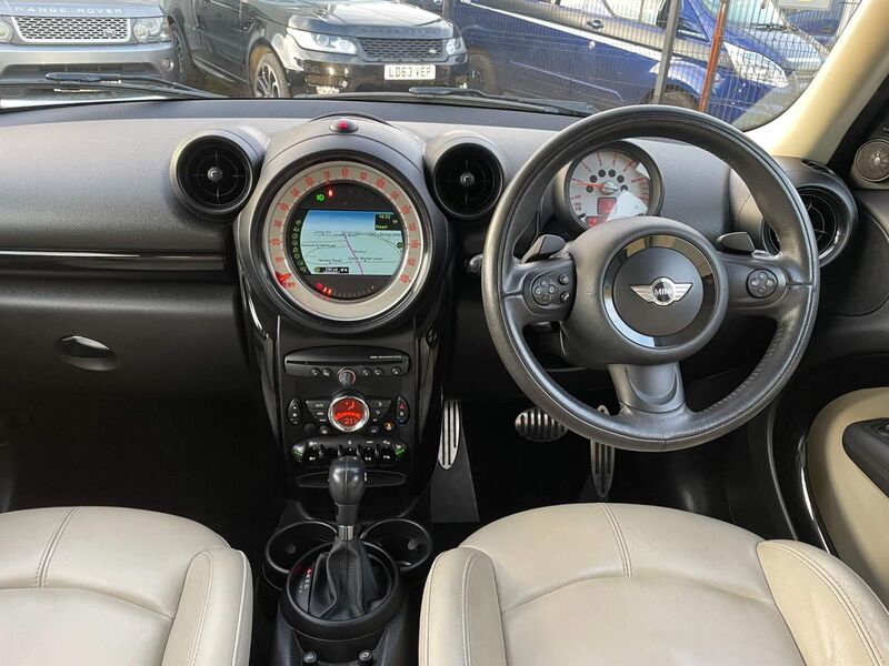 View MINI COUNTRYMAN 2.0 Cooper SD Auto ALL4 Euro 5 5dr