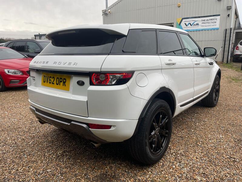 View LAND ROVER RANGE ROVER EVOQUE 2.2 SD4 Pure 