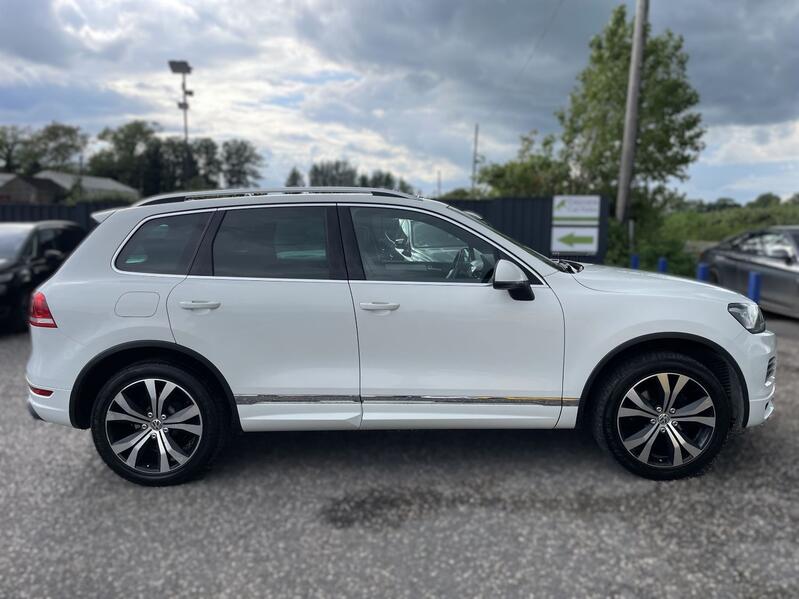 View VOLKSWAGEN TOUAREG 3.0 TDI V6 BlueMotion Tech Altitude