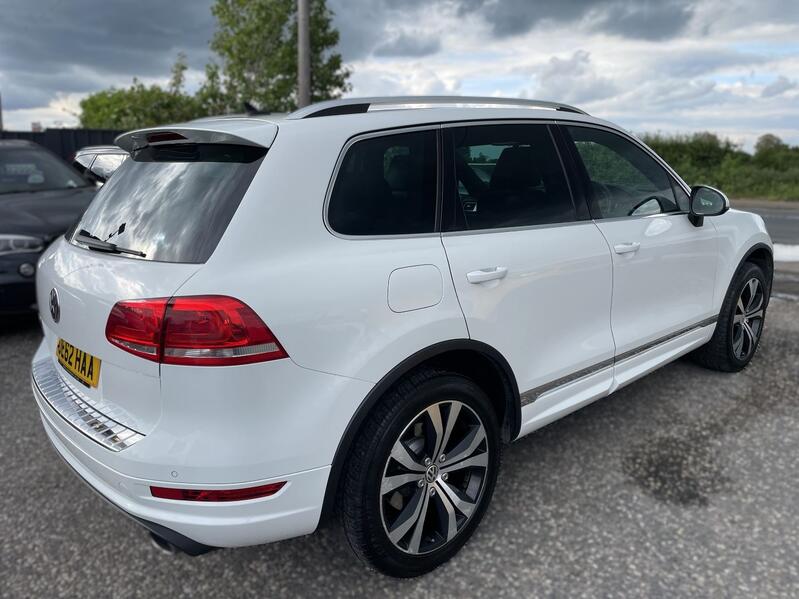 View VOLKSWAGEN TOUAREG 3.0 TDI V6 BlueMotion Tech Altitude