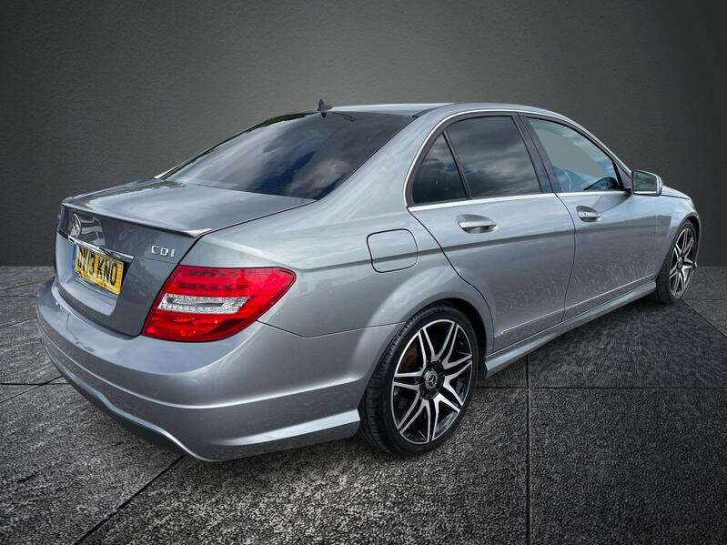 View MERCEDES-BENZ C CLASS 2.1 C220 CDI BlueEfficiency AMG Sport Plus