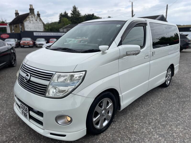 NISSAN ELGRAND
