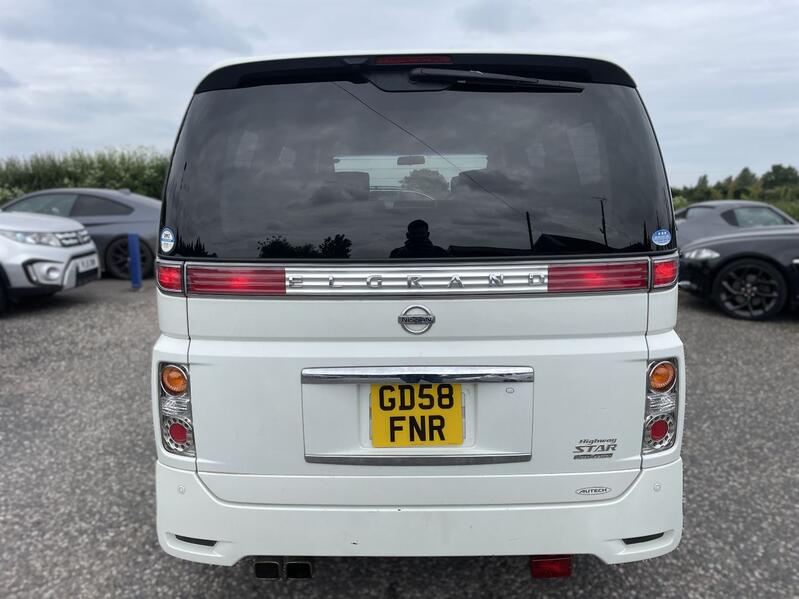 NISSAN ELGRAND