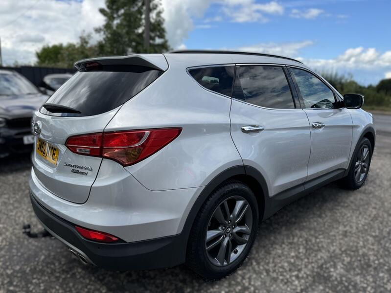 View HYUNDAI SANTA FE 2.2 CRDi Premium SE 4WD 5dr [7 Seats]