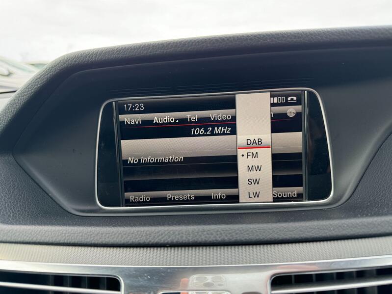 MERCEDES-BENZ E CLASS