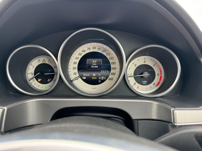 MERCEDES-BENZ E CLASS
