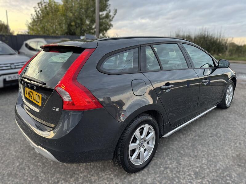 View VOLVO V60 1.6 D2 ES Nav