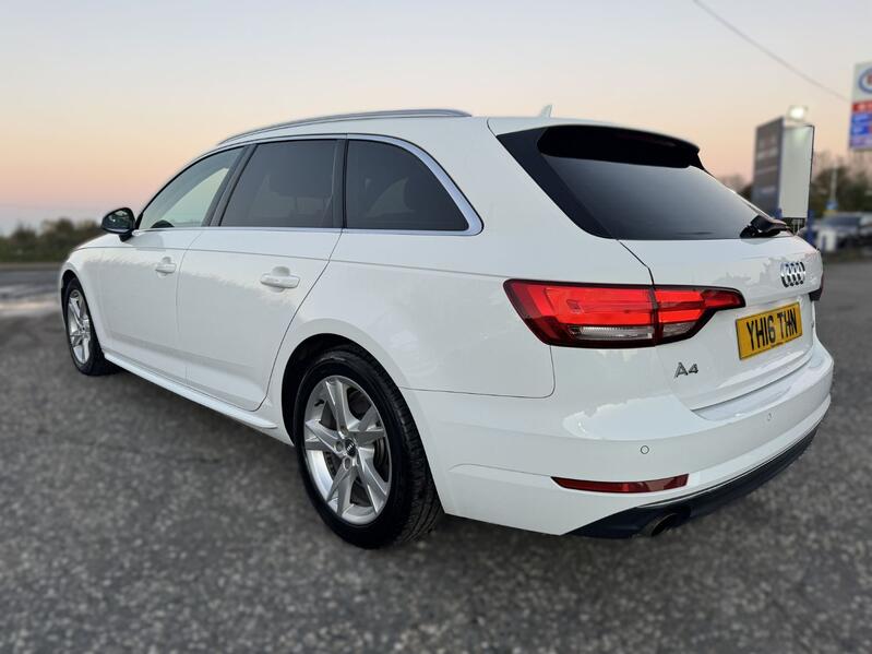 AUDI A4 AVANT