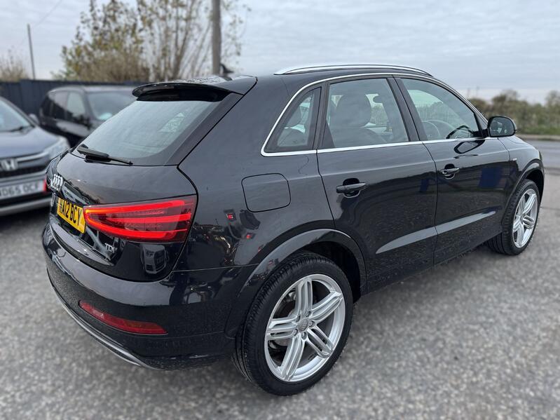 View AUDI Q3 2.0 TDI S line