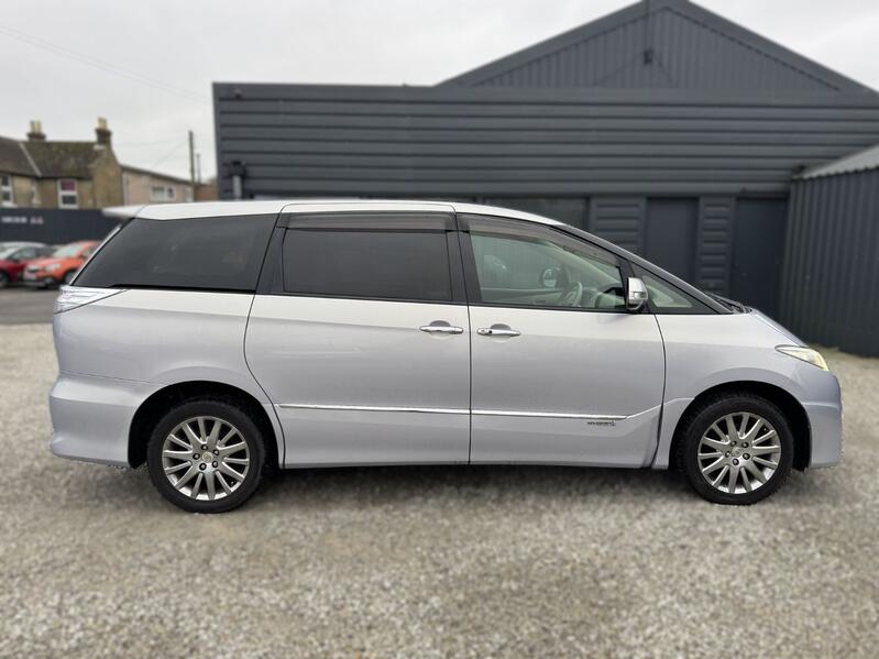 View TOYOTA ESTIMA 2.4 HYBRID 4X4 X PACKAGE 8 SEATER