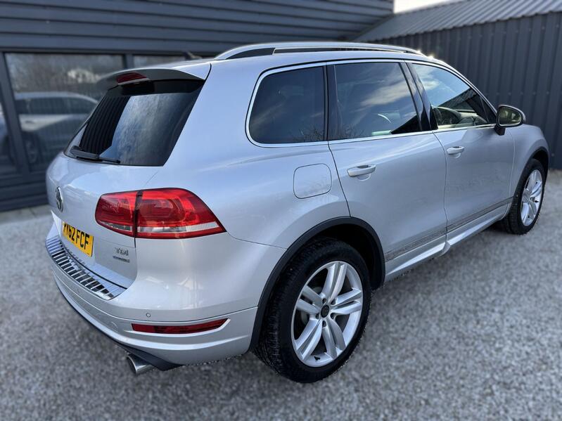 View VOLKSWAGEN TOUAREG 3.0 TDI V6 BlueMotion Tech Altitude
