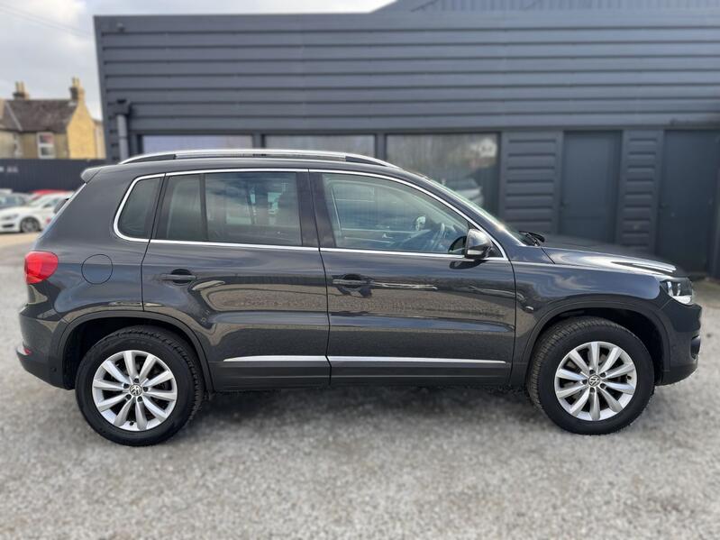 View VOLKSWAGEN TIGUAN 2.0 TDI BlueMotion Tech Match