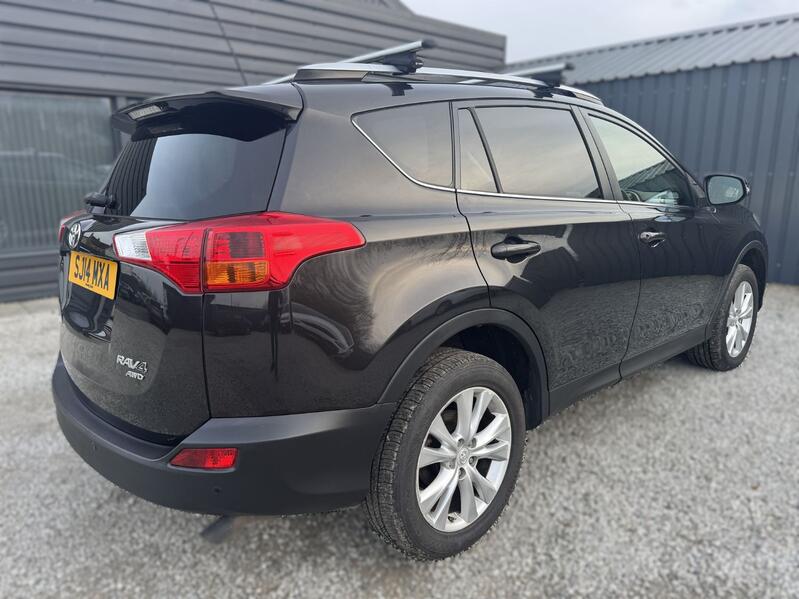 View TOYOTA RAV4 2.2 D-4D Invincible
