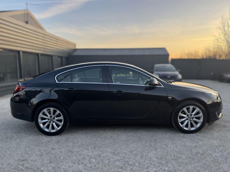 View VAUXHALL INSIGNIA 2.0 CDTi Elite Nav