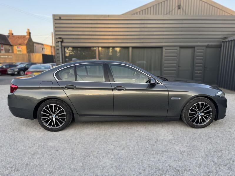 View BMW 5 SERIES 2.0 520d Luxury Saloon