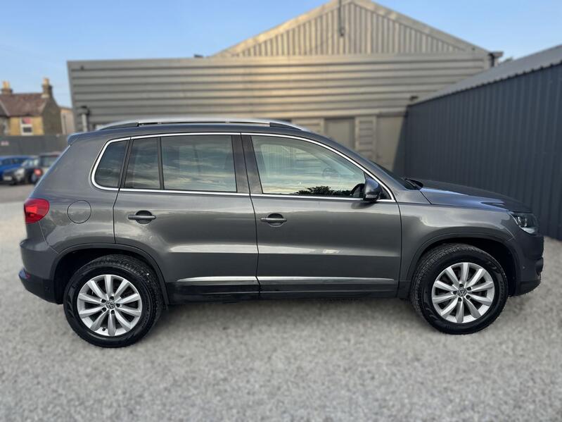 View VOLKSWAGEN TIGUAN 2.0 TDI BlueMotion Tech Match