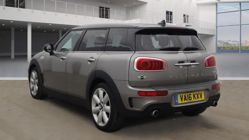 View MINI CLUBMAN 2.0 Clubman Cooper SD