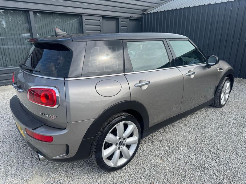 View MINI CLUBMAN 2.0 Clubman Cooper SD
