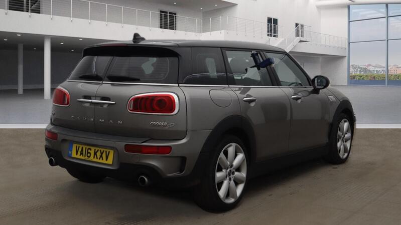 View MINI CLUBMAN 2.0 Clubman Cooper SD