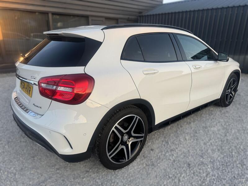 View MERCEDES-BENZ GLA CLASS 2.1 GLA220 CDI AMG Line