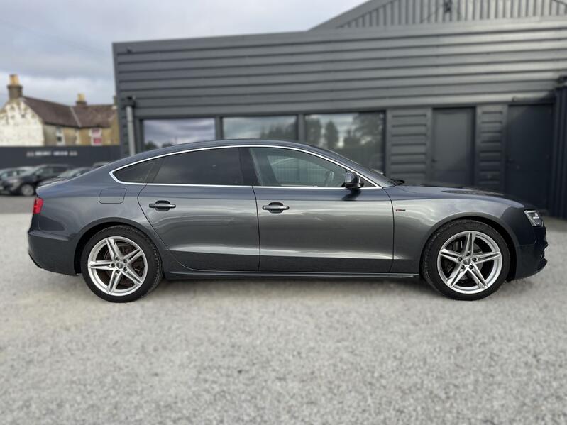 View AUDI A5 2.0 TFSI S line