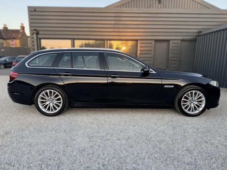 View BMW 5 SERIES 2.0 520d Luxury Touring