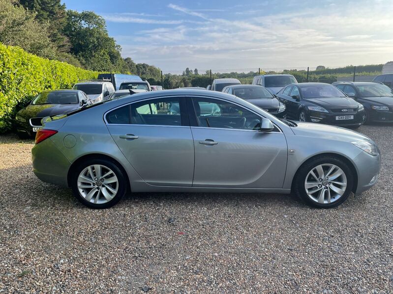 View VAUXHALL INSIGNIA SRI NAV SS