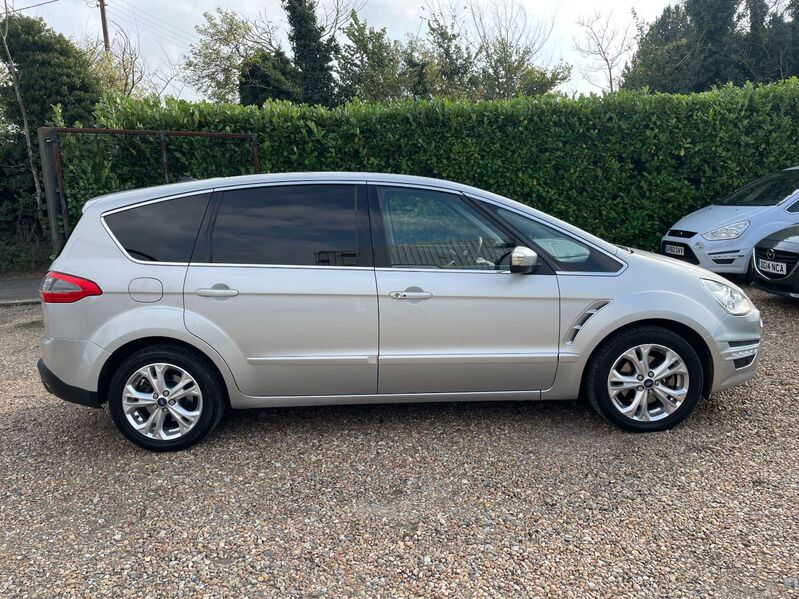 View FORD S-MAX 2.2 TDCi 200 BHP TITANIUM AUTO