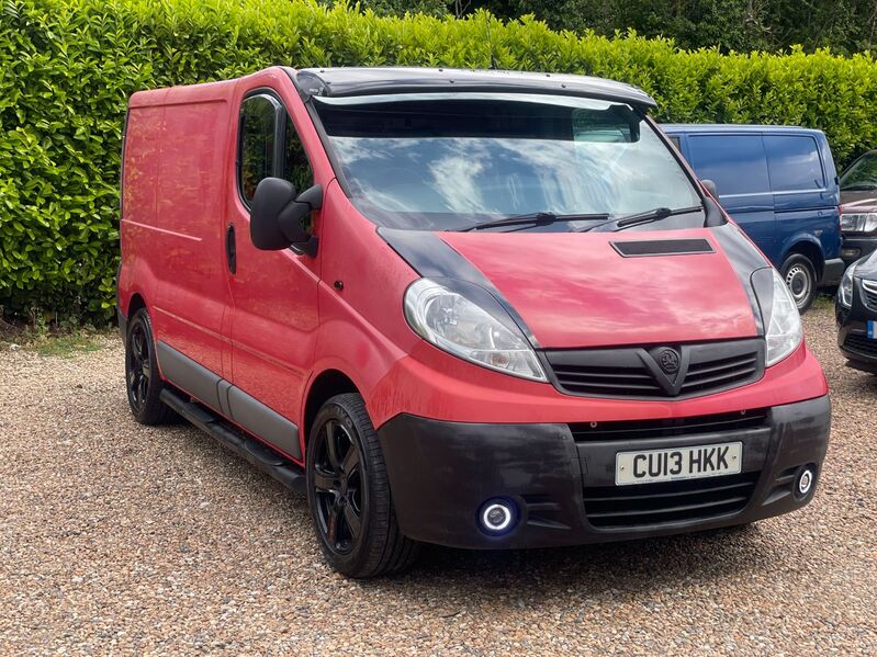 VAUXHALL VIVARO