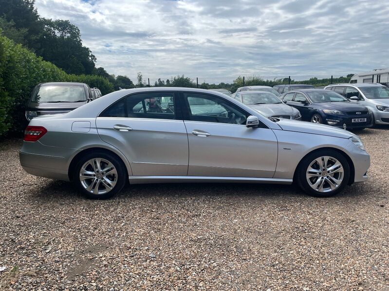 View MERCEDES-BENZ E CLASS E350 CDI BLUEEFFICIENCY AVANTGARDE