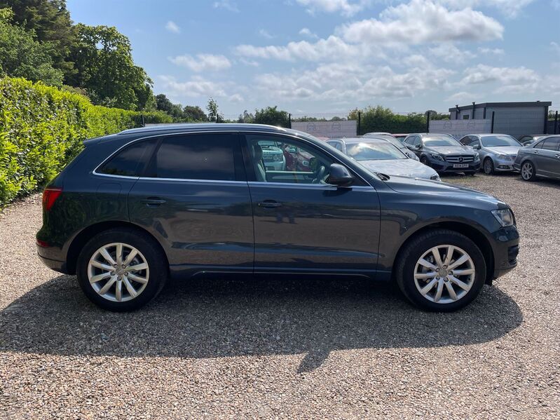 View AUDI Q5 2.0 TDI Quattro SE 5dr