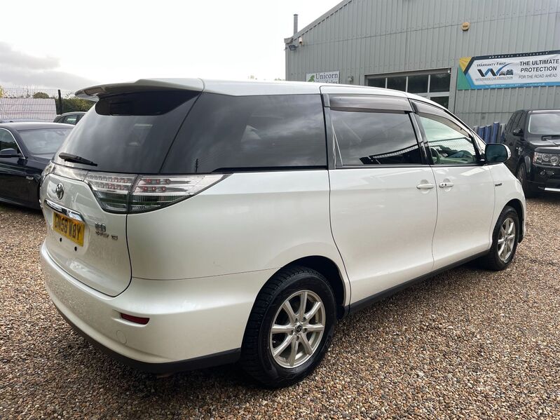 View TOYOTA ESTIMA HYBRID E-FOUR G PACKAGE 8 SEATER 4X4