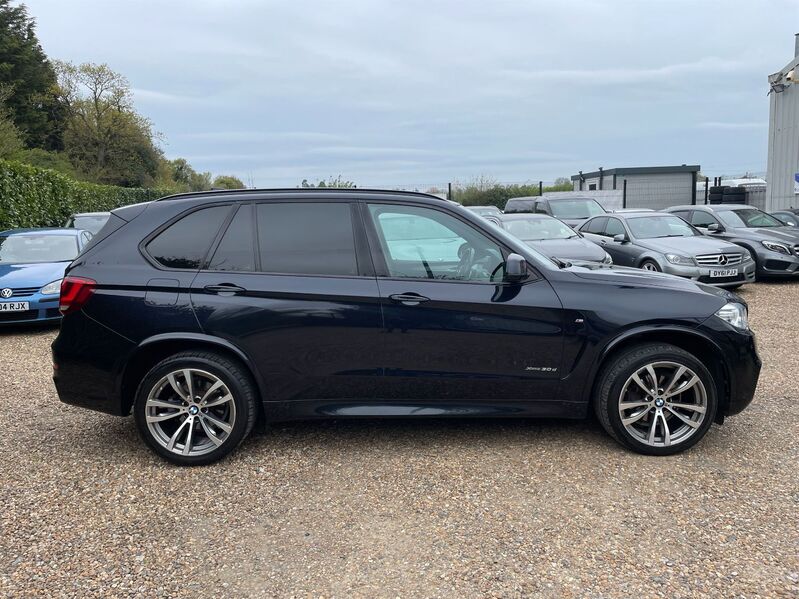 View BMW X5 XDRIVE 30D 7 SEAT STEP AUTO START-STOP XDRIVE30D M SPORT