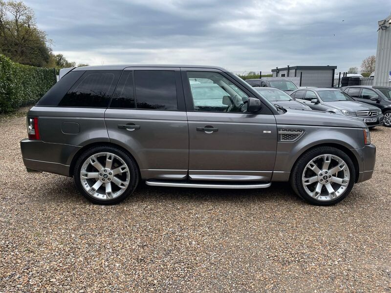 View LAND ROVER RANGE ROVER SPORT 3.0 TD V6 Autobiography Sport CommandShift 4WD Euro 5 5dr