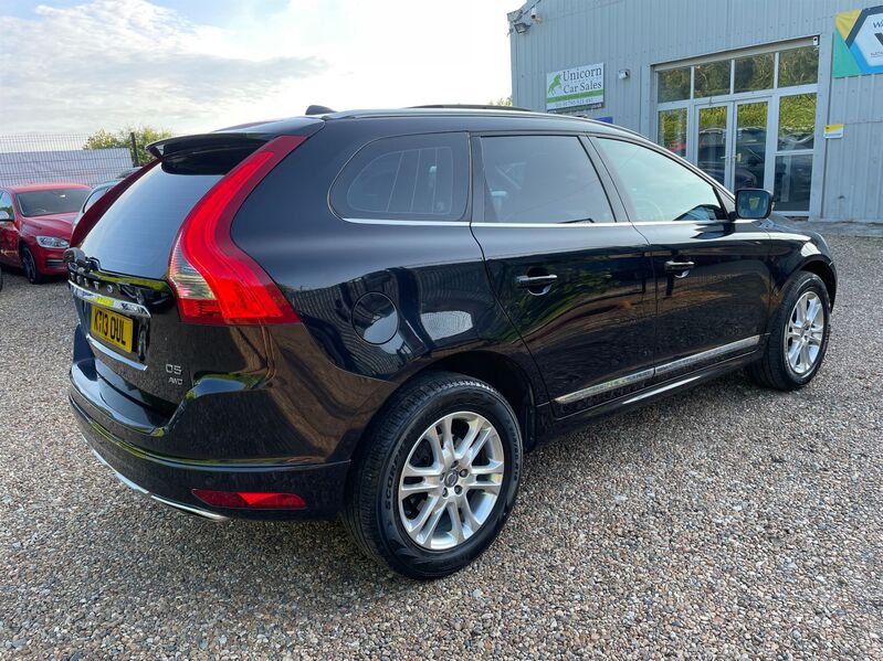 View VOLVO XC60 D5 [215] SE Lux Nav 5dr AWD Geartronic