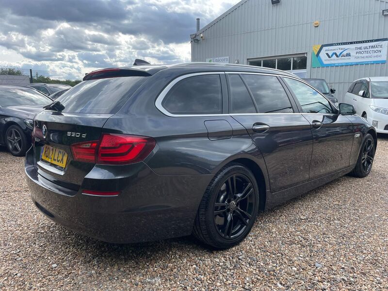 View BMW 5 SERIES 3.0 530d SE Touring Steptronic Euro 5 (s/s) 5dr